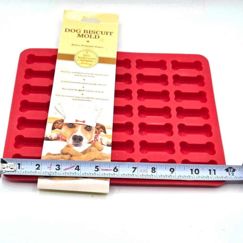 Mrs Anderson's Silicone Dog Biscuit Mold Makes 35 Biscuits